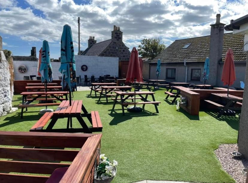 The Davron Hotel Fraserburgh Exterior foto